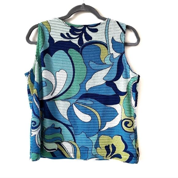 Blue Retro Patterned Tank Top - Picture 2 of 6